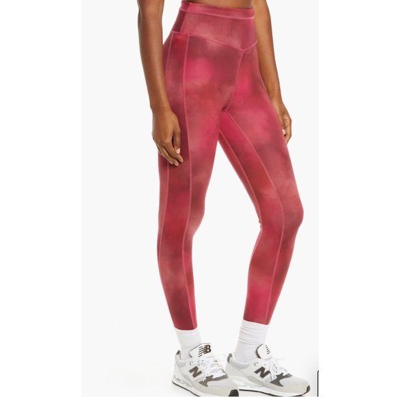 NEW Free People Movement Beat the Heat Leggings in Red Combo Size Medium - Picture 2 of 9